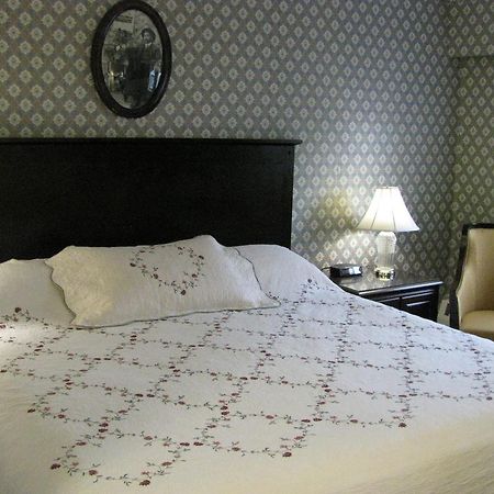 Billy Barker Casino Hotel Кенель Экстерьер фото